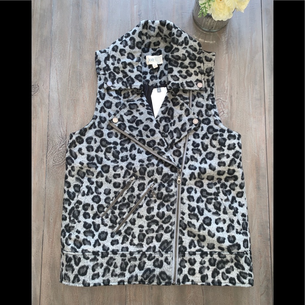 Gray Leopard Print Vest - Size Small
